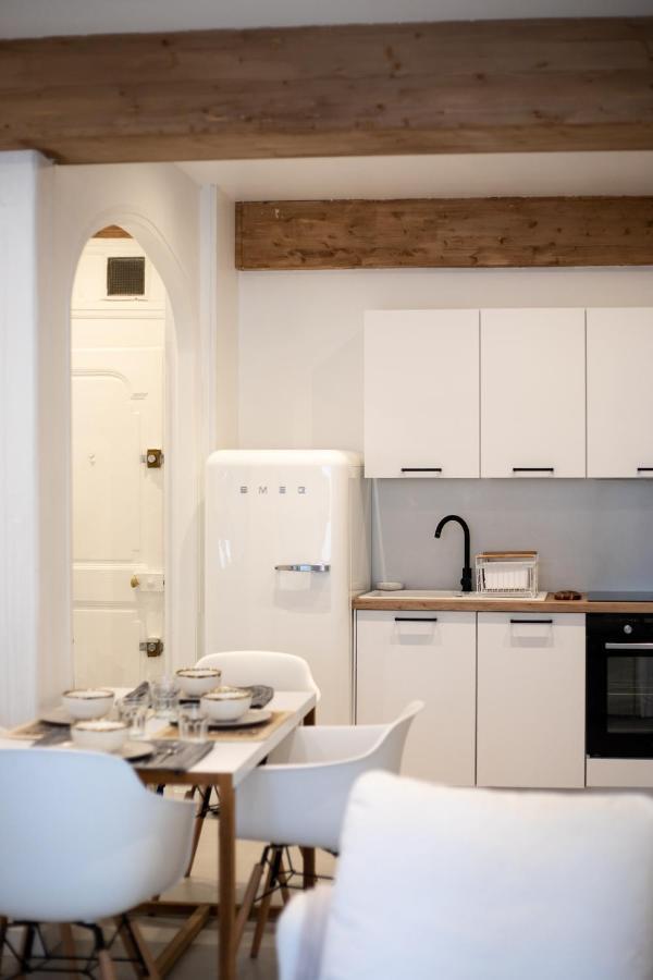 "L'Historique" - Charmant Appartement En Centre-Ville Historique Chambéry Eksteriør billede